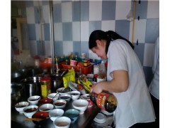 哪里有教四川涼拌菜技術,紅油涼拌菜培訓,涼拌菜配方哪里學