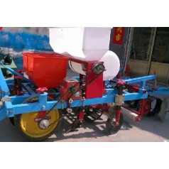 大田地花生播種機   雙壟四輪花生覆膜播種機
