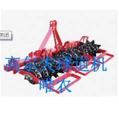 人工草坪種植 ，高爾夫球道穿刺機(jī)